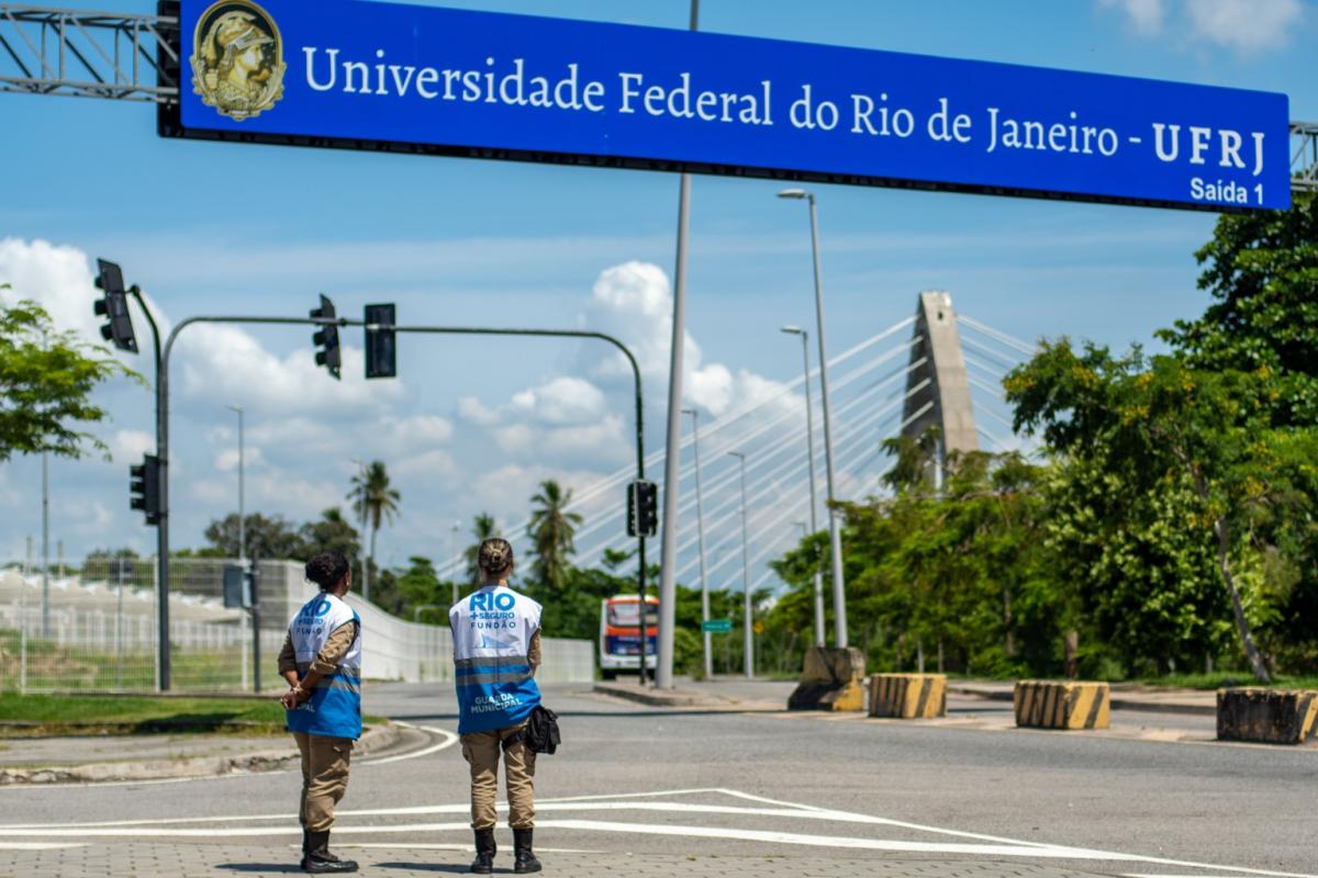 Como é estudar na UFRJ? Alunos contam suas experiências